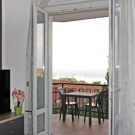 Ginevra 100s Apartament Nebbiuno